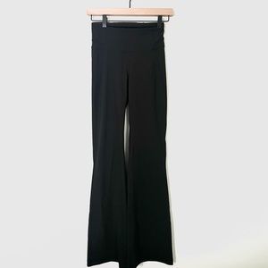 LULULEMON Black Sz 4 Flare Yoga Pants